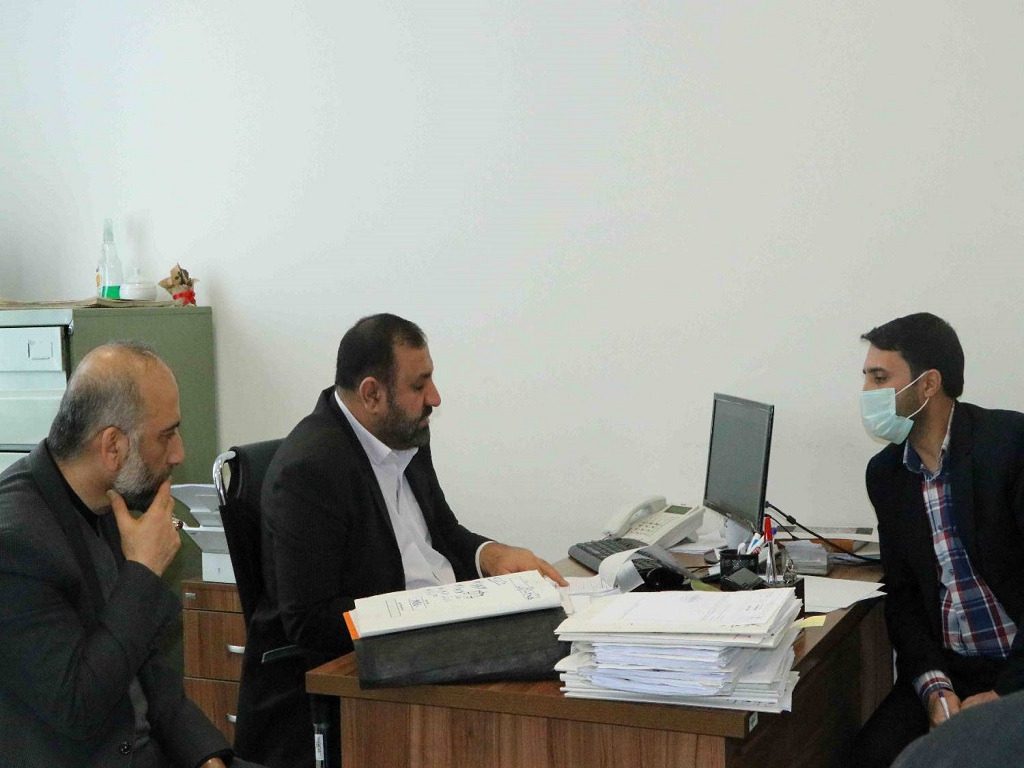 بازدید سرزده دادستان تهران از دادسرای ناحیه ۸/ تأکید صالحی بر تکریم مراجعان و سرعت بخشی به رسیدگی‌های قضایی